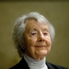 Audrey Evans, cancer scientist and Ronald McDonald House founder, dies