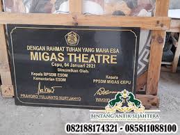 Kirimkan ini lewat email blogthis! Prasasti Peresmian Gedung Model Prasasti Granit Prasasti Peresmian Bangunan Produk Kerajinan Marmer Produk Marmer Tulungagung