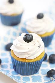 Rezept Heidelbeer Vanille Cupcakes Pizzazzerie Blaubeerkuchen Rezepte Cupcakes Heidelbeeren Rezepte