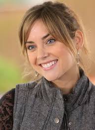 But short hair shows off her face more. Masquerade On Twitter Jessica Stroup As Erin Silver In Beverly Hills 90210 2008 2013