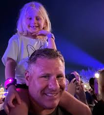 I just found a black, Lululemon crossbody bag at Walmart. It was in a cart,  in the parking lot…in a cart return area. I took it inside and turned it in  at