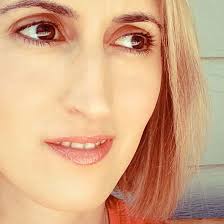 Maybe you would like to learn more about one of these? 15 Poses And Tips For Selfies Improve Photography