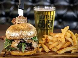 Informasi dan berita seputar kuliner, resep, review tempat makan, makanan anak & makanan sehat. Slater S 50 50 Serves A 24k Burger Made With Real Gold Best Of Las Vegas Vegas Food Diy Food Recipes Burger