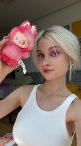 Лисса Авеми – Telegram