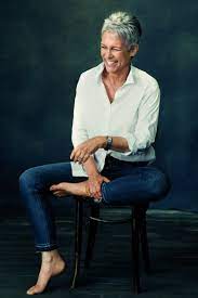 Jamie lee is the daughter of tony curtis and janet leigh. Jamie Lee Curtis Spills Her Inspiring Confidence Secrets Jamie Lee Curtis Hair Jamie Lee Curtis Haircut Jamie Lee Curtis