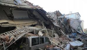 Dennoch versuchen die menschen sich gegen diese naturkatastrophen zu. Mindestens 20 Tote Bei Erdbeben In Der Turkei Chronik Tgr Tagesschau