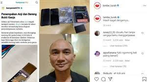 Yang bersangkutan kami tangkap sendiri dengan barbuk narkotika yang kami duga ganja, ujar kanit 1 narkoba polres metro jakarta barat akp harry gasgari dalam video. Vsf0vurvfue33m