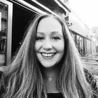 Gail Whelan's Instagram, Twitter & Facebook