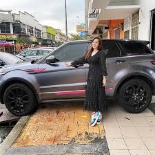 Uqasha berkata, dia memberitahu perkara sebenar berikutan tidak mahu penaja menggunakan namanya untuk tujuan. Rotikaya Cantiknya Kereta Uqasha Senrose Nak Tumpang Facebook