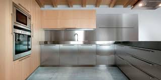 It has a strong modern metal style and is popular among people. Indoor Stainless Steel Kitchen Cabinets Kitchens With Appliances Liquidation Liquidation Kitchen Cabinets Kitchen Kitchen Model Ideas Kitchen Design Ideas For Small Spaces Green And White Kitchen Ideas Above Stove Decor Simple Outdoor