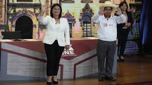 Con el 90% de los votos escrutados, el líder sindical pedro castillo se sitúa a la cabeza de la primera vuelta de las elecciones presidenciales de perú al haber obtenido un 19% de los votos. Zd6erkmvdzjntm