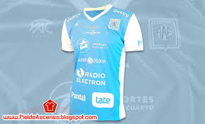 Estudiantes de río cuarto (18 puntos) le empató esta tarde a gimnasia y esgrima de mendoza (27) en un tanto y lo privó de seguir como puntero de la zona a del torneo de la primera nacional, al. Estudiantes De Rio Iv Copa Argentina 2019 Piel De Ascenso