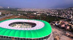 Bursaspor'un yeni stadı timsah arena'da çalışmalar devam ediyor. Bursaspor Timsah Arena Youtube