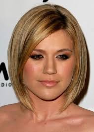 Beste frisuren für frauen über 50 mit runden gesichtern. Die Top 100 Frisuren Fur Runde Gesichter Frisuren Bild