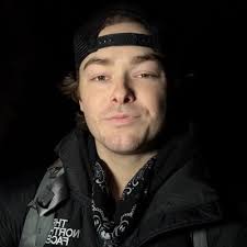 Kristina Stoj (@kristina_stoj)