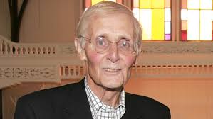 From the White House to White sharks: A profile of JAWS author Peter  Benchley — The Daily Jaws