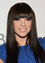 All broad faces round or square ones look great with curls. Simple Easy Daily Hairstyle Long Straight Hair With Full Blunt Bangs Hairstyles Weekly