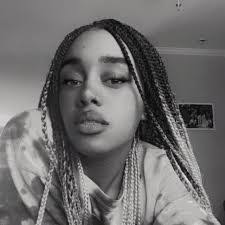 Lisa Monte's Instagram, Twitter & Facebook