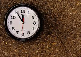 Oltre 60 europarlamentari chiedono l'abrogazione dell'ora legale