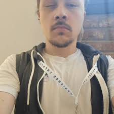 Who's cosplaying as a Steven Universe character?? Let me see em! I'll be  Yellow Diamond !