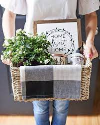 You have absolutely no idea what to get them for a housewarming gift. Rustic Housewarming Gift Basket Practical Housewarming Gifts Rustic Housewarming Housewarming Gift Baskets
