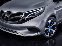 We'll cover the traditional minivans that most families buy, a couple of options that skew toward more commercial use, and a relatively spacious minivan . Mercedes Remakes The Minivan As An All Electric Luxury Ride Wired
