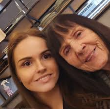 Did anyone hear animal sounds last night around midnight? It sounded like a  cat or a fox and it really wasn't nice at all, just wanted to see if  anybody knew what