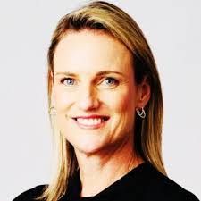 Jennifer Traynor's Instagram, Twitter & Facebook