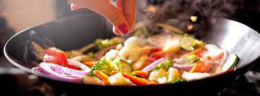 El wok y un buen lecho de brasas candentes van de la mano. de hecho, cualquier persona versada en el uso del wok sabe que el secreto para lograr un salteado excepcional está en dos factores clave: Cocinar Con Wok Que Es Caracteristicas Y Ventajas Canalsalud