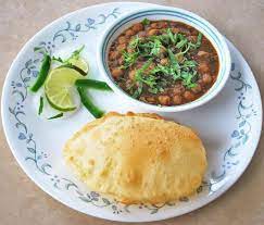 Choose best chole bhature near me in burari only at jaishree. Best Chole Bhature In Hong Kong Restaurants Summer 2021 Restaurant Guru