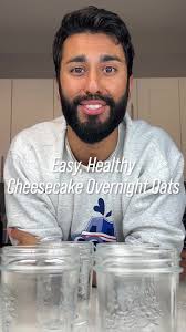 Meal prep my Cheesecake Overnight Oats in under 10 minutes! Low calorie,  high protein, creamy and delicious.👇🏼