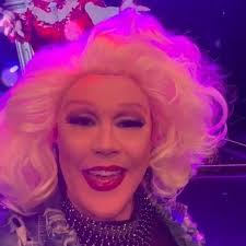 Elke Winter (@elkewintersuperstar) • Instagram photos and videos