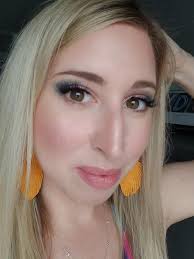 What are some brutal ways Jamaicans tell people they don't dress well?