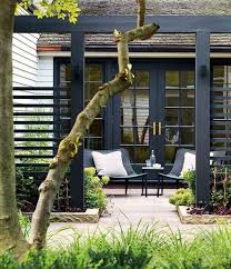 31 Small Courtyard Garden With Seating Area Design Ideas Homixover Com In 2020 Small Courtyard Gardens Small Backyard Landscaping Outdoor Design