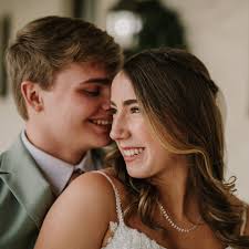 If it wasn't for my camera shutter clicking I probably would've been v  unsure my fingers were actually moving and functioning. ⛄️🧤😆 But it was  such a special day celebrating Cami +