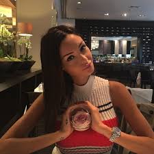 The latest tweets from @nabilla_life 39 8 K Mentions J Aime 420 Commentaires Nabilla Nabillanew Sur Instagram Have A Break Teatime London Instagram Michael Kors Watch Kors Watches
