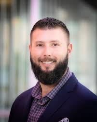 Brett Nixon's Instagram, Twitter & Facebook