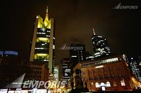 It is the tallest building in frankfurt and the tallest building in germany.it had been the tallest building in europe from its completion in 1997. Commerzbank Tower Frankfurt Am Main 109691 Emporis