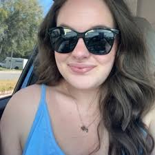 Lanvy Pham (@LanvyPham)