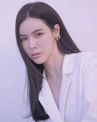 Aktris Thailand yang Jadi Pasangan Nine Naphat di Drama-Film