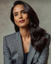 The beautiful @the_s_e_c ! Color by me @angelahairartist cut by @citonino  @cutlersalon using @redkenpro @redken #color #hair #haircolor #brunette  #beauty #beautiful #model #fashion #luxury #luxurylifestyle #nyc  #nyccolorist #mastercolorist ...