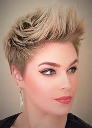 Women with straight hair can go for shag rich haircut which looks best with rich caramel highlights. Some Trendy Short Hairstyles Ideas For Your New Haircut