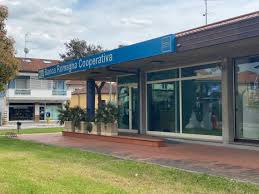 Il credito di romagna s.p.a., costituito il 28 luglio 2003, nasce per essere una banca al servizio delle famiglie, dei liberi professionisti e delle piccole / medie imprese del territorio romagnolo e bolognese. Ex Brc 11 Filiali Passano Di Mano 5 Sono A Cesena