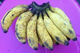 Di sini ada cara membuat yang jelas dan mudah bahan untuk isi: Banana Suria Helang Lui