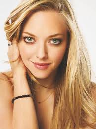 What's up with her hair color? Pin On Amanda Seyfried