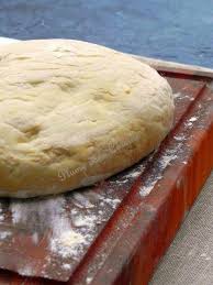 Pate A Pizza Inratable Facile Et Rapide Une Plume Dans La Cuisine Recettesgateau Pate Pizza Food Recipes