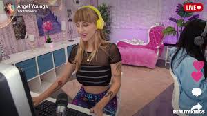 Side Fuck bang with Angel Youngs - PORNSTARS.TUBE