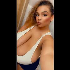 Pin On Lovely Light Skinned Ladies