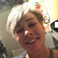 Tracey Layton's Instagram, Twitter & Facebook