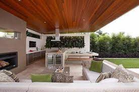 All the necessities of an outdoor kitchen are here: Top Features Of A Modern Luxury Home